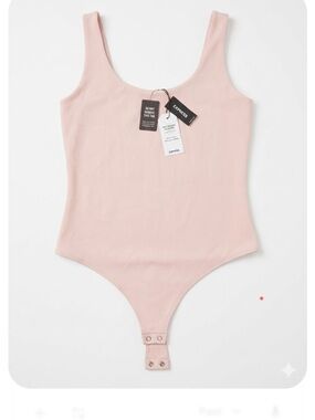 Express Blush Scoop Neck Bodysuit